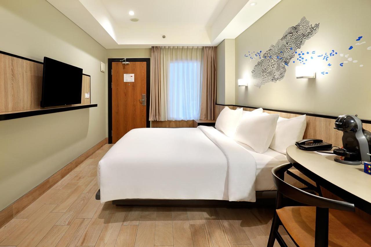 Swiss-Belinn Wahid Hasyim Jakarta Exterior photo