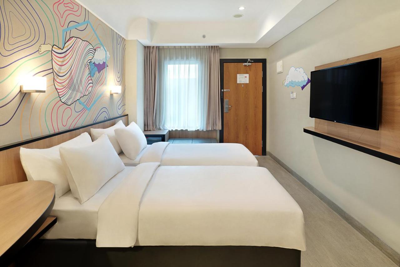 Swiss-Belinn Wahid Hasyim Jakarta Exterior photo