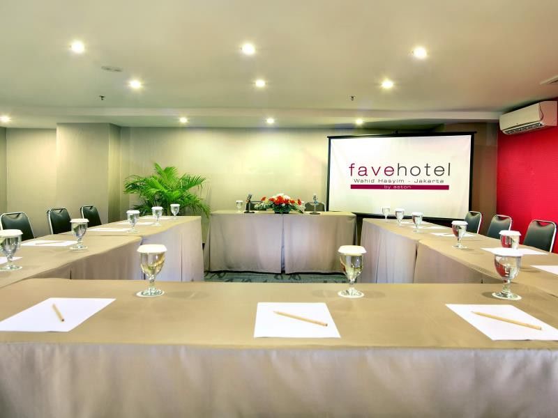 Swiss-Belinn Wahid Hasyim Jakarta Exterior photo